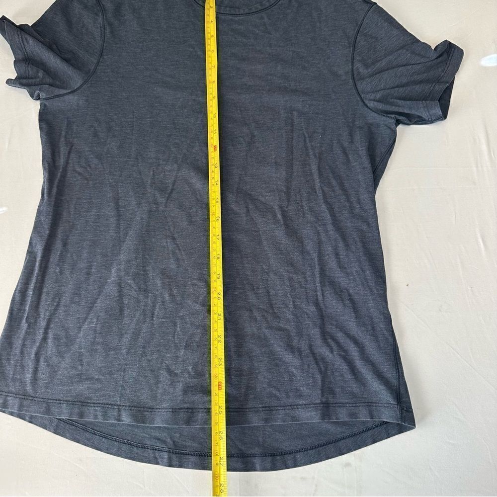Lululemon Training Short Sleeve Shirt heathered blue slim fit Crewneck tee med - Picture 3 of 6